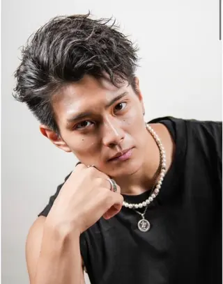 ショート パーマ メンズ ユウ🪄 パーマ指名No1のヘアスタイル