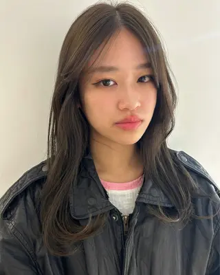 ロング カラー Ata.所属・kubo nozomiのヘアスタイル