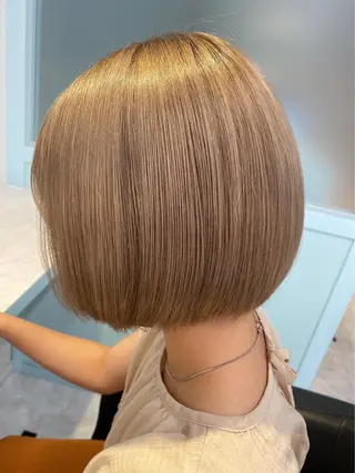 ショート カラー ヘアアレンジ 🤍ベージュ×艶髪 🤍Ryuta🤍のヘアスタイル