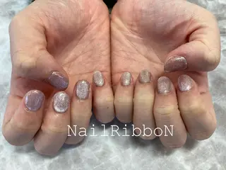 ネイル ネイルリボン 受付スタッフのネイルデザイン