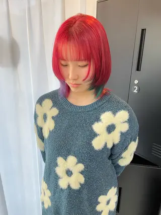 ミディアム カラー 中嶋 颯和のヘアスタイル