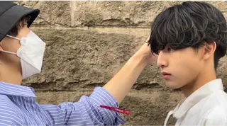 ショート カラー メンズ モナン新宿所属・曲がる縮毛 メンズ 毛流れ 佐々木 優のヘアスタイル