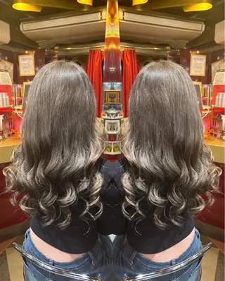 セミロング カラー 👑派手髪/カット 👑ANRYのヘアスタイル