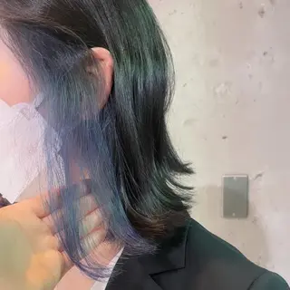 ショート カラー カジュアルを女っぽく 𝗮𝘆𝗮𝗰𝗼のヘアスタイル