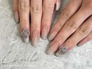 ネイル Li aile リエルのマツエク・マツパデザイン