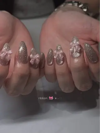 ネイル mikoto 🎀 艶々美フォルムのネイルデザイン