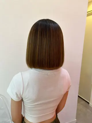 莉乃/縮毛矯正/髪質 改善/艶カラーのヘアスタイル