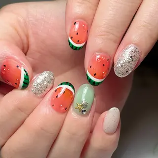 ネイル RuxuryNail ／RiAnnaのネイルデザイン