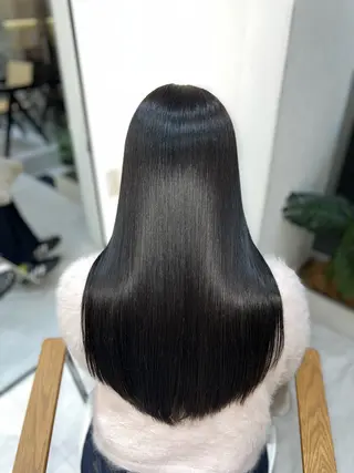 ロング カラー Zina aimiのヘアスタイル