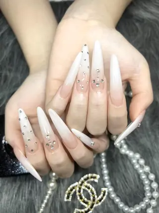 ネイル 🩷練習モデル 募集中🩷のネイルデザイン