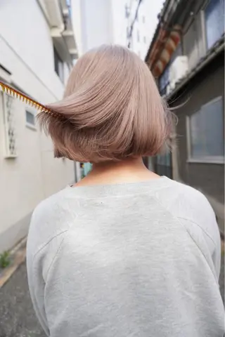 ショート カラー パーマ ヘアアレンジ 髪と音処　マトぺ所属・デザインカラー/ボブ ブリーチカラー/ユリのヘアスタイル