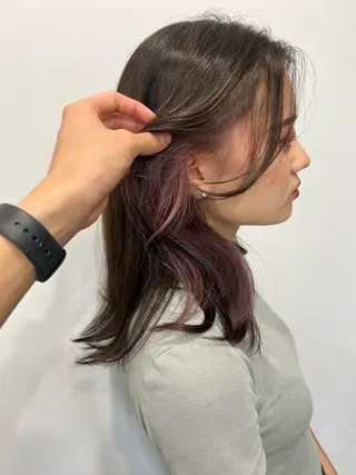 ミディアム カラー 韓国風レイヤーカット グレージュ/大希のヘアスタイル