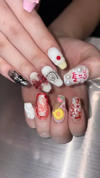 ネイル 👽個性派ネイル🎀 komachiのマツエク・マツパデザイン