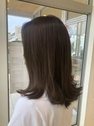ミディアム 松原 愛莉のヘアスタイル