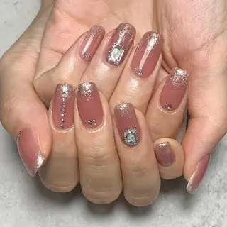 ネイル atelier　FIORITURA所属・FIORITURA aiのネイルデザイン