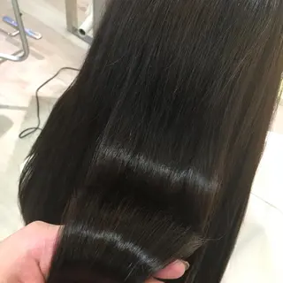 ロング 松佐 ゆかりのヘアスタイル