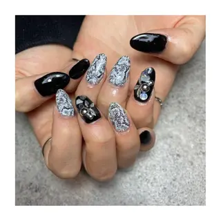 ネイル 駒月 明日香の眉毛・アイブロウイメージ