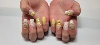 ネイル gotoday新宿店所属・鈴木 ゆいのネイルデザイン