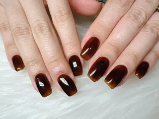 ネイル ECLAT エクラ所属・寺山 千鶴のネイルデザイン