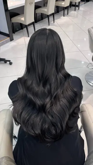 ロング 大塚 華のヘアスタイル