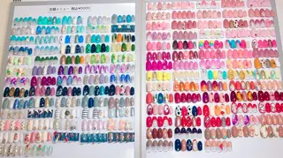 ネイル CROWN プライベートサロンのネイルデザイン