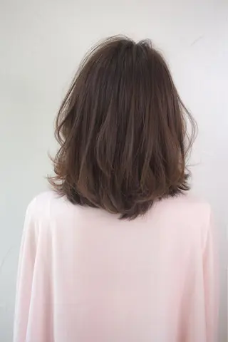 ミディアム リズ　ブリエ所属・リズ ブリエのヘアスタイル