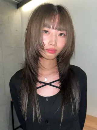 ロング レイヤーカット\ウル フ　chinatsuのヘアスタイル