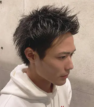 ショート カラー mahaloha千代田所属・大橋 輝久のヘアスタイル