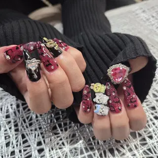 ネイル Thetis nailsのネイルデザイン