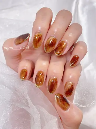 MoON...❤︎ MeGuのネイルデザイン