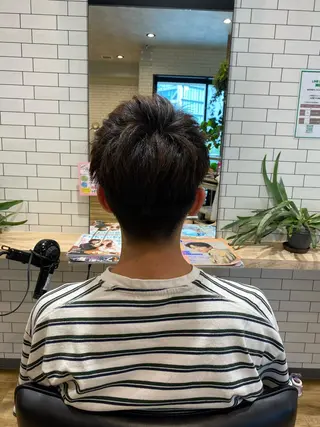 メンズ grazie所属・吉田 亜友莉のヘアスタイル