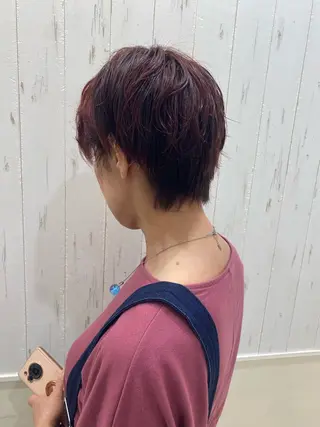 ショート カラー 中山 愛美莉のヘアスタイル