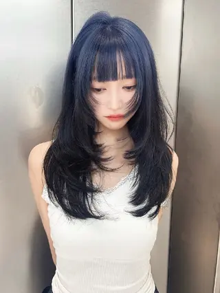 カラー ロング Lond Roleのヘアスタイル