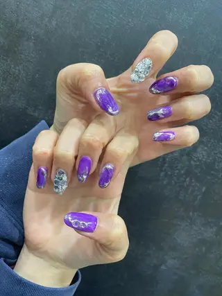 ネイル Lim五反田所属・TSUNA 🌙 Lim 五反田のマツエク・マツパデザイン