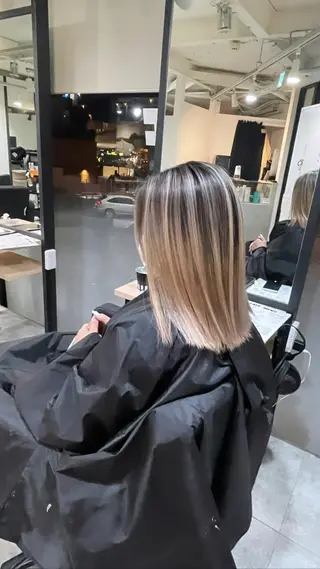 ミディアム カラー 難波ブリーチカラー 伊藤洋輝のヘアスタイル