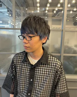 ショート SHOTA ハイライト/パーマのヘアスタイル