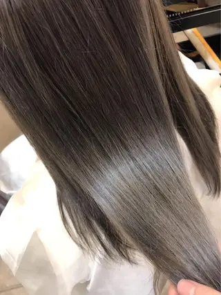 カラー MANA 【 uala 】のマツエク・マツパデザイン