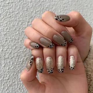 ネイル 【やり放題専門店】 スカルプ&長さ出しのネイルデザイン