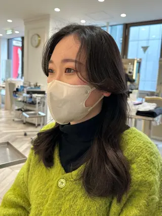 セミロング 韓国ヘア 🇰🇷 RUKA 🩵🤍のヘアスタイル