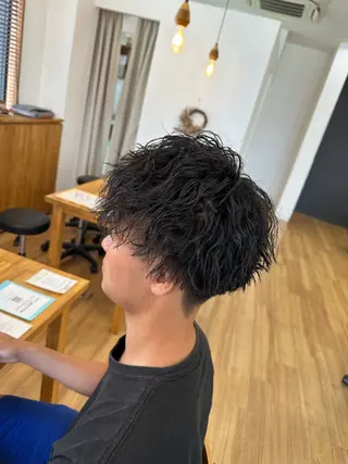 パーマ メンズ 中村 虎のヘアスタイル