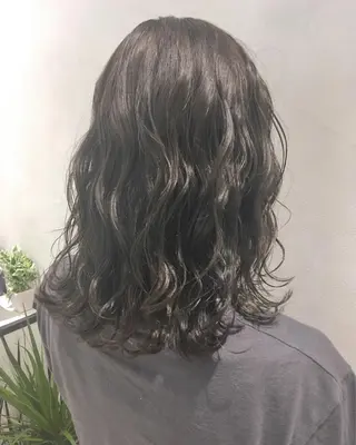 ロング カラー ヘアアレンジ エグチ アキラのヘアスタイル