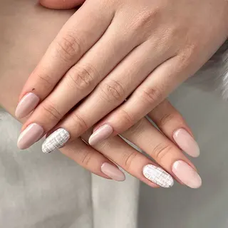 ネイル nail salon Coffret 富雄店所属・五十川 穂乃香のネイルデザイン