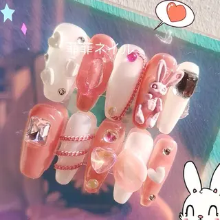 ネイル 菲菲ネイルサロン所属・FF フィフィネイルサロンのネイルデザイン