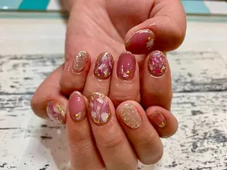 ネイル 高尾 梨花のネイルデザイン