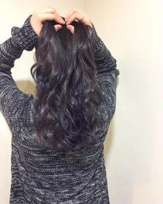 セミロング ヤマグチ ヒカルのヘアスタイル
