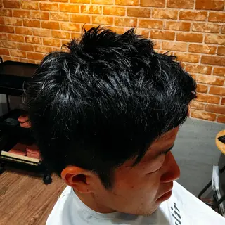 ショート 角床直哉 カラーカットNO 1のヘアスタイル