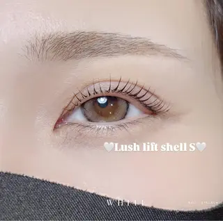 マツエク・マツパ WHITE所属・Luna WHITEのマツエク・マツパデザイン