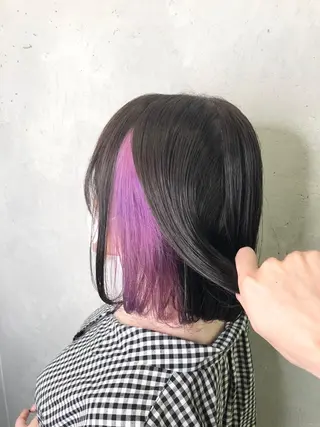 ショート カラー ヘアアレンジ ｲﾝﾅｰｶﾗｰ屋さん 🫧伊藤拓実のヘアスタイル