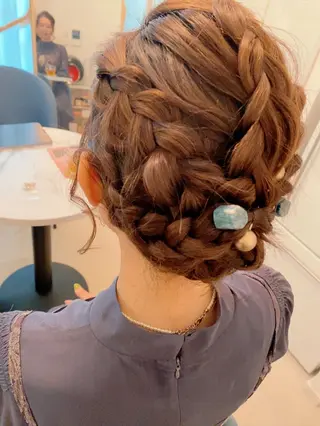 ヘアアレンジ I'iris所属・【脱毛サロン iiris】占い可のエステ・リラクイメージ