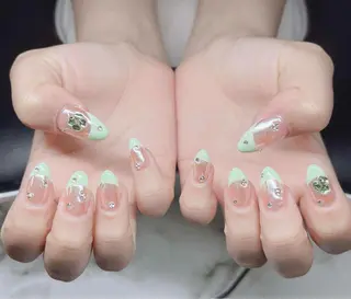 ネイル Lee Nailsのネイルデザイン